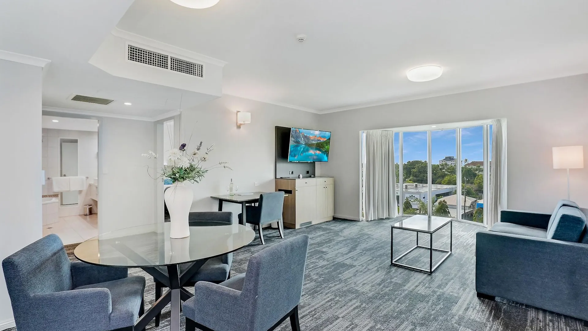 ****  Cairns Sheridan Hotel Australia