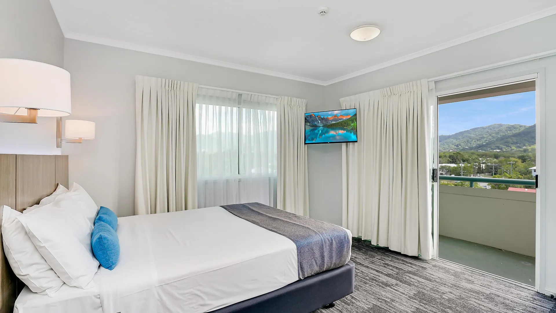 Cairns Sheridan Hotel